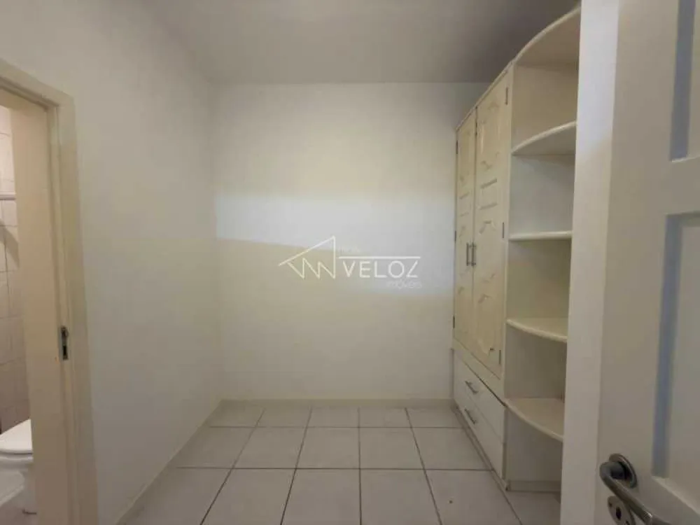 Apartamento, 3 quartos, 216 m² - Foto 2