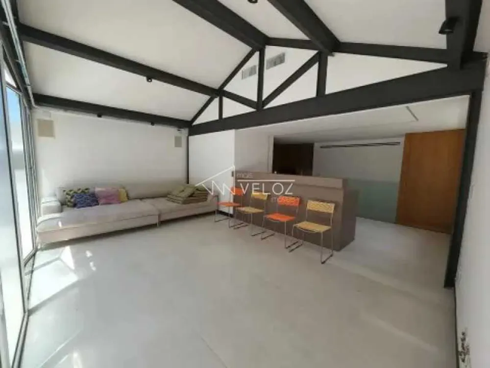Apartamento, 3 quartos, 196 m² - Foto 2