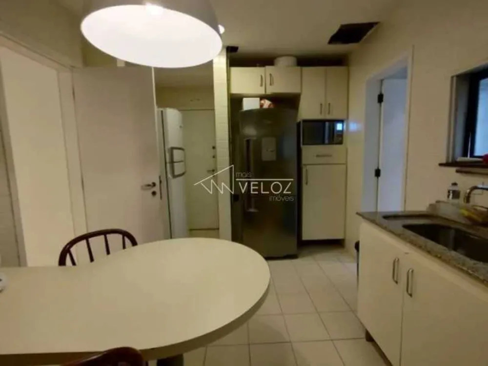 Apartamento, 3 quartos, 250 m² - Foto 2