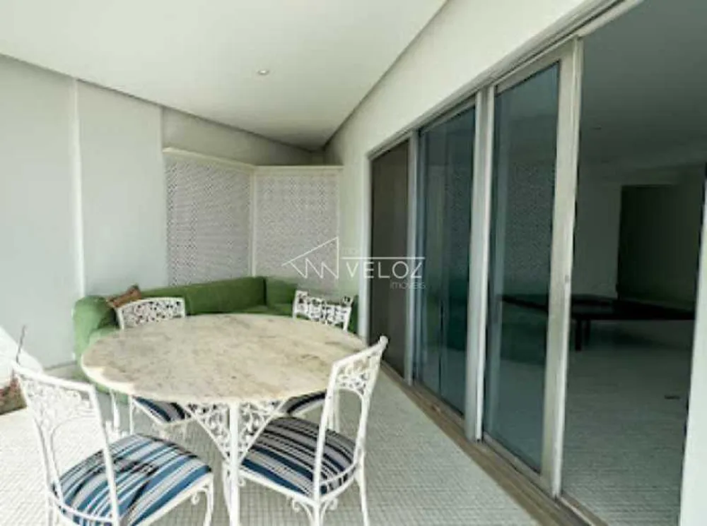 Apartamento, 4 quartos, 235 m² - Foto 2