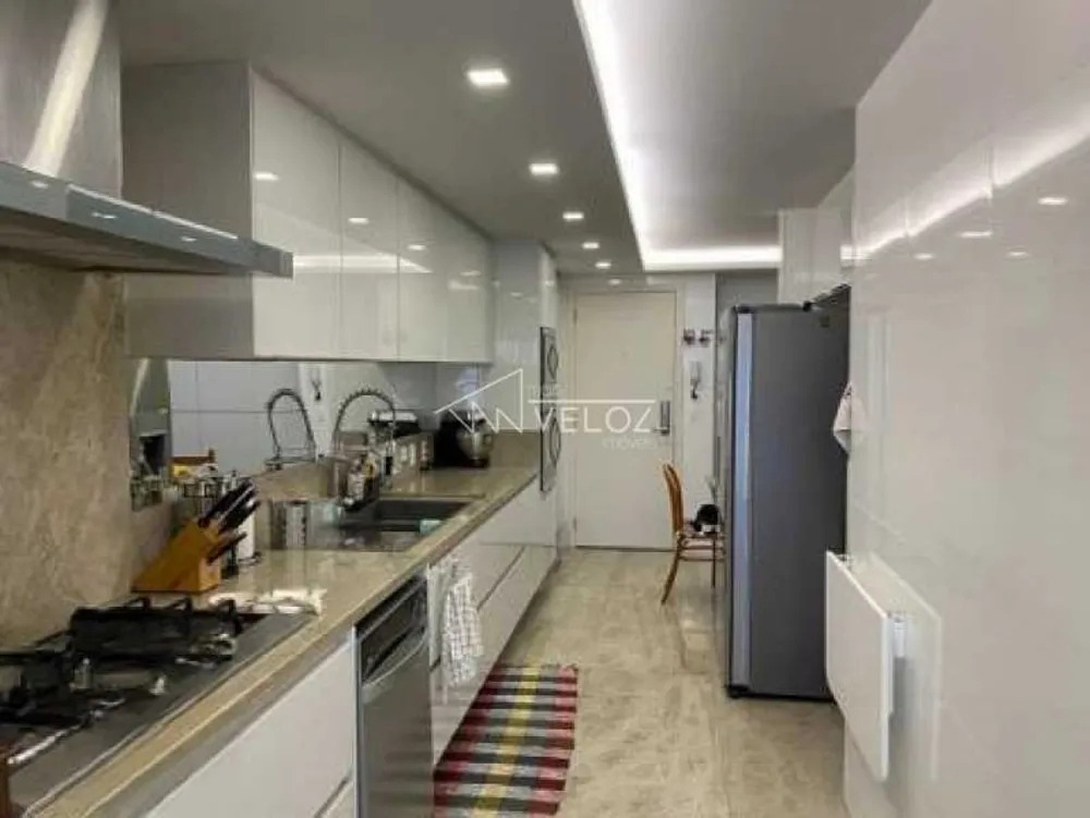 Apartamento, 4 quartos, 211 m² - Foto 1