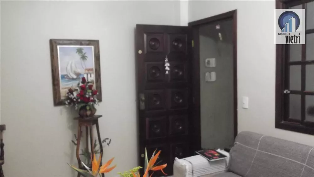 Sobrado à venda com 3 quartos, 180m² - Foto 2