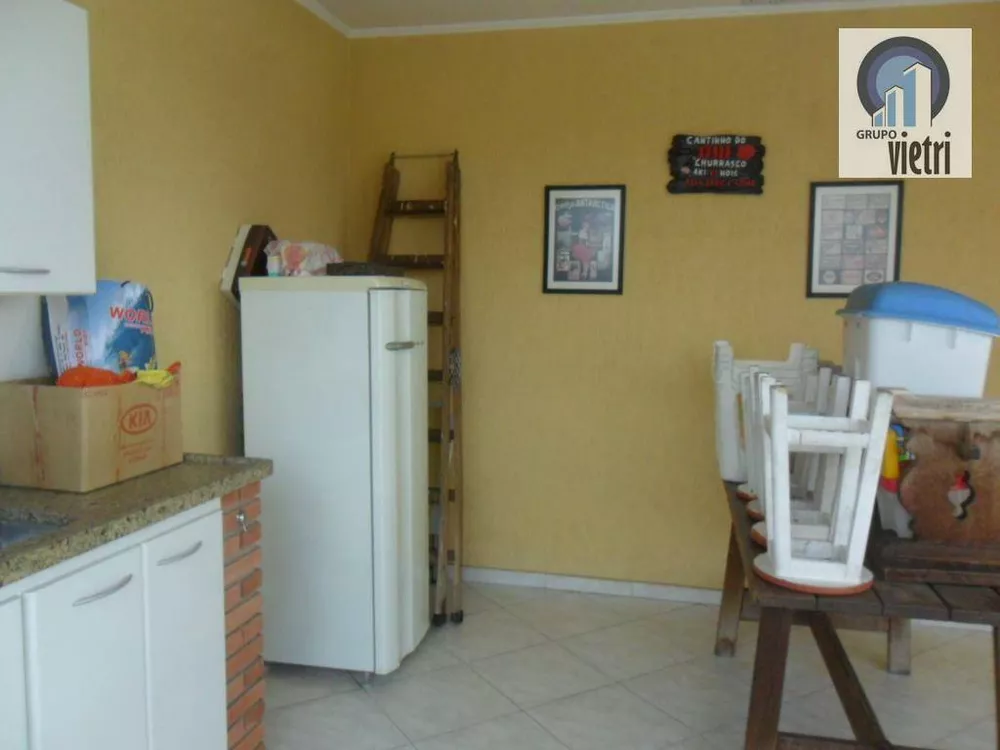 Sobrado à venda com 3 quartos, 210m² - Foto 4