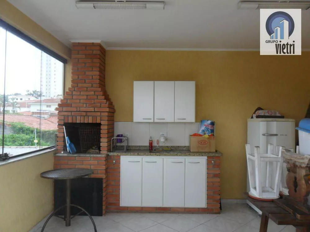 Sobrado à venda com 3 quartos, 210m² - Foto 2