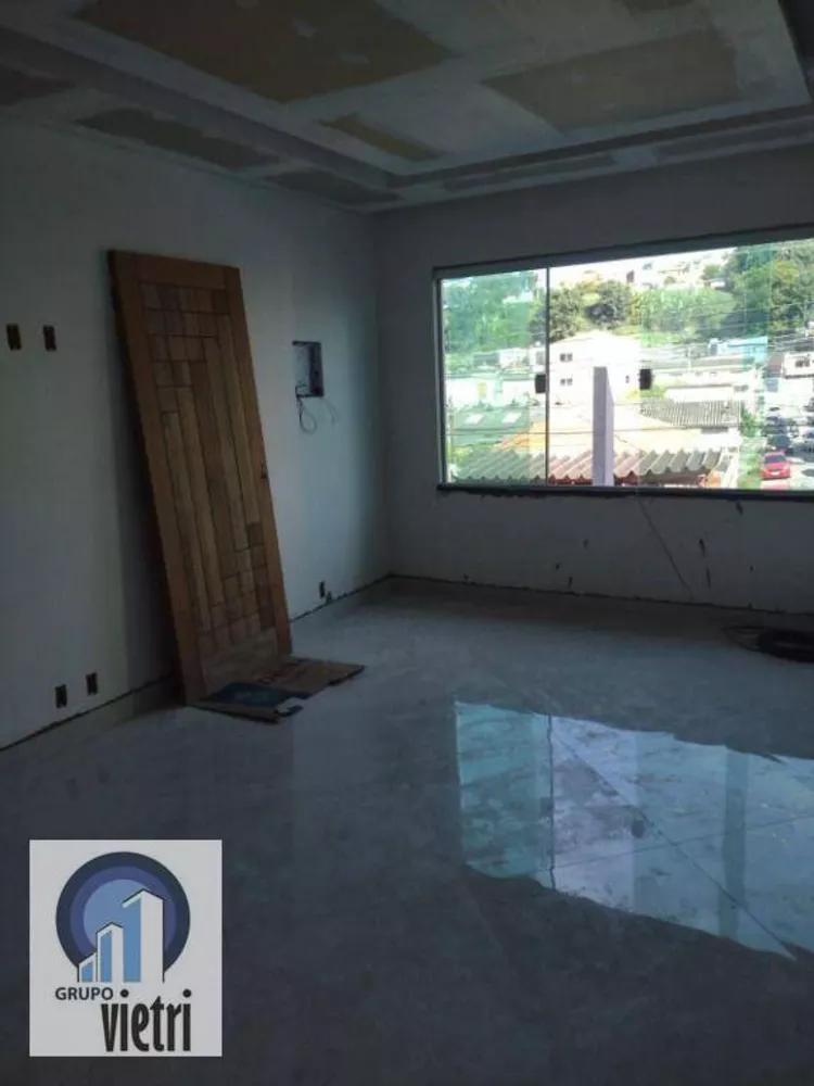 Sobrado à venda com 2 quartos, 183m² - Foto 4