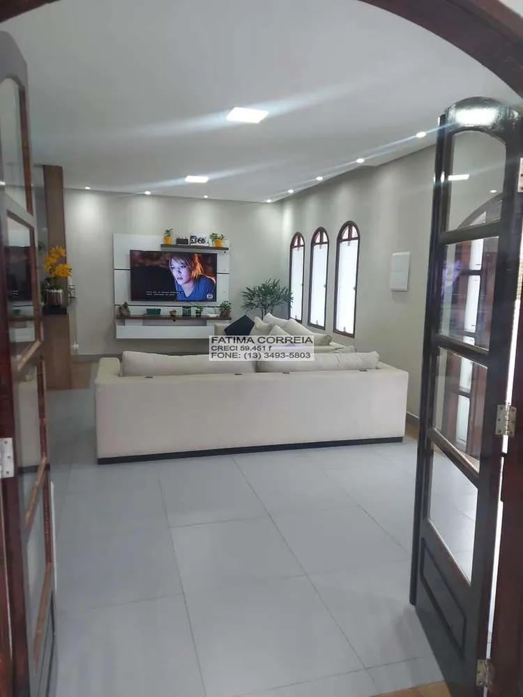 Casa, 4 quartos, 190 m² - Foto 1