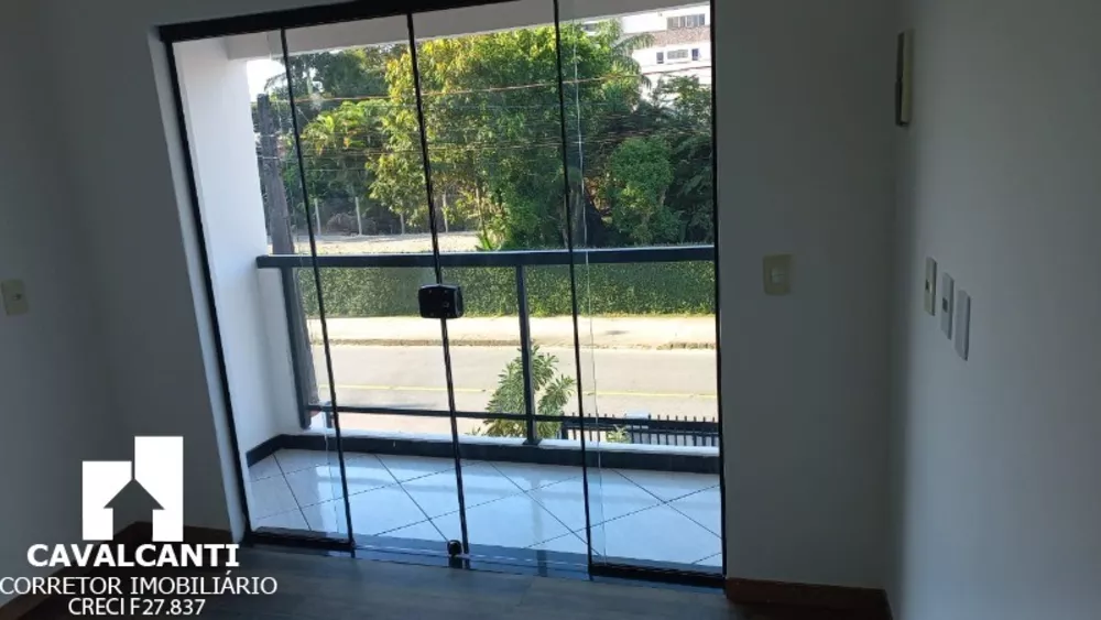 Casa à venda com 3 quartos, 112m² - Foto 4