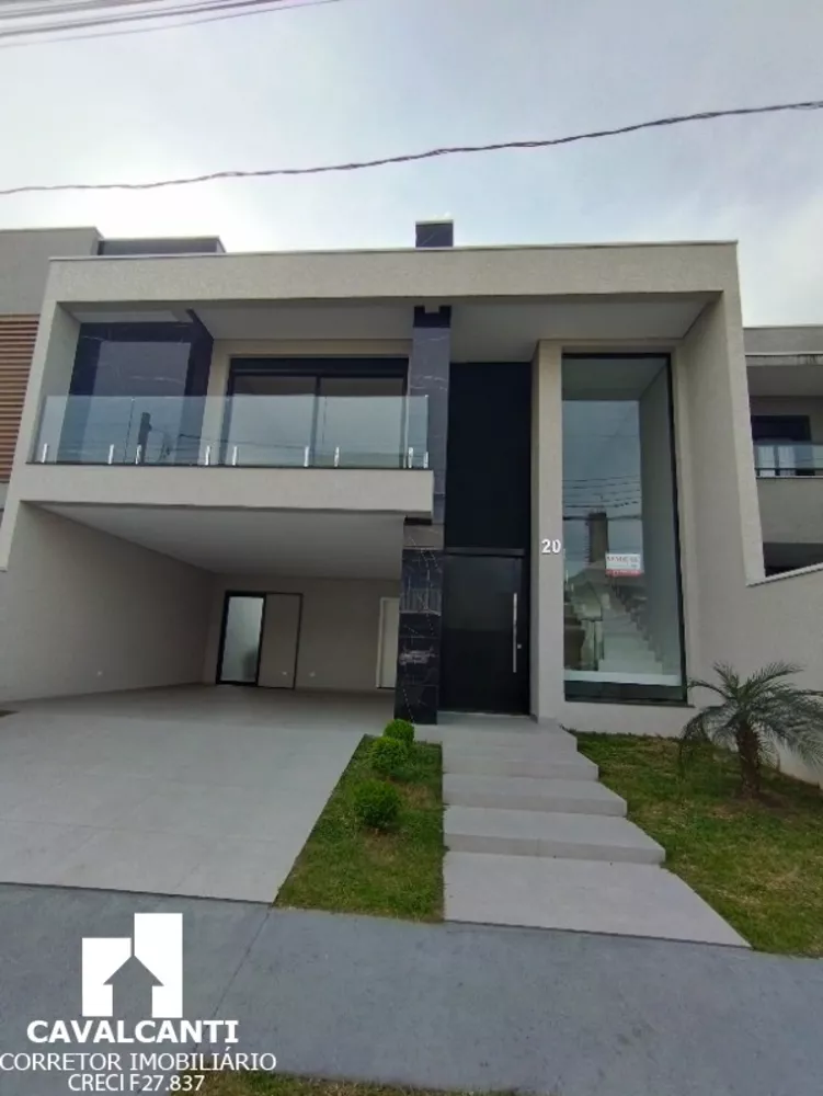 Casa à venda com 4 quartos, 270m² - Foto 2