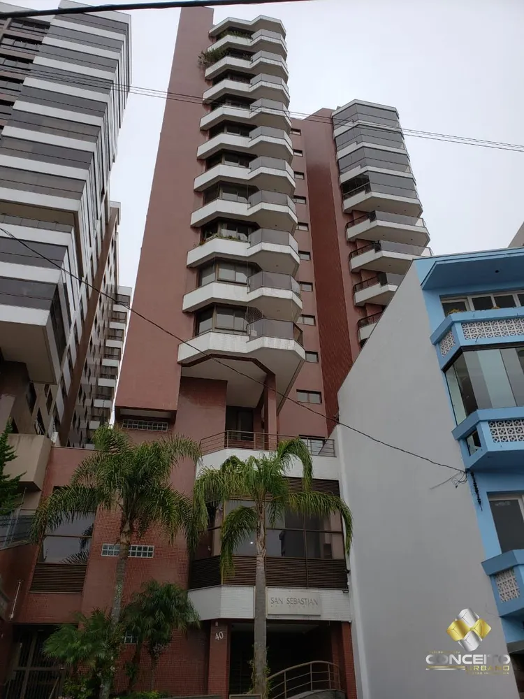 Apartamento, 3 quartos, 148 m² - Foto 1
