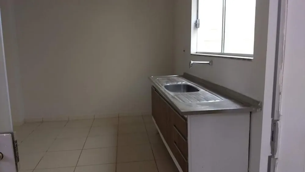 Depósito-Galpão, 300 m² - Foto 1