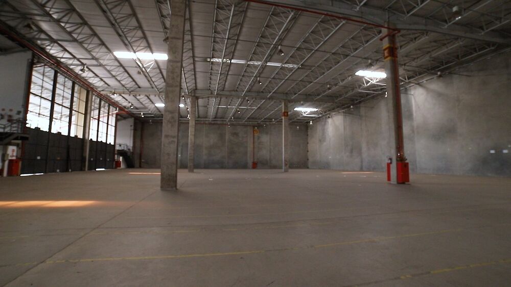 Depósito-Galpão-Armazém para alugar, 1350m² - Foto 10