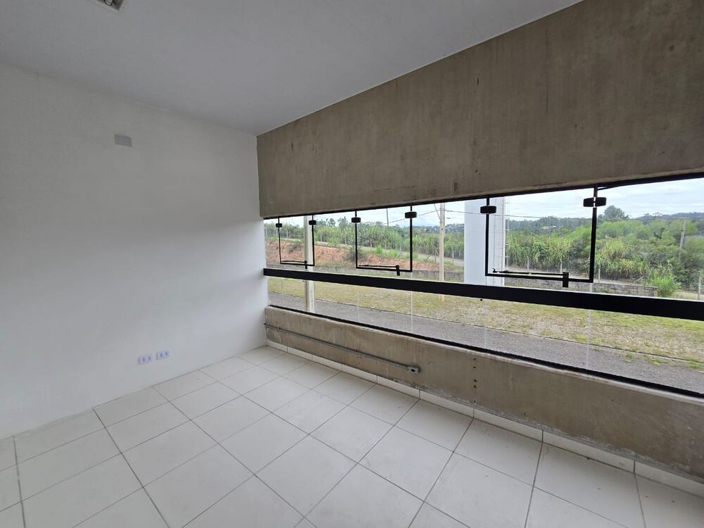 Depósito-Galpão-Armazém para alugar, 1250m² - Foto 2