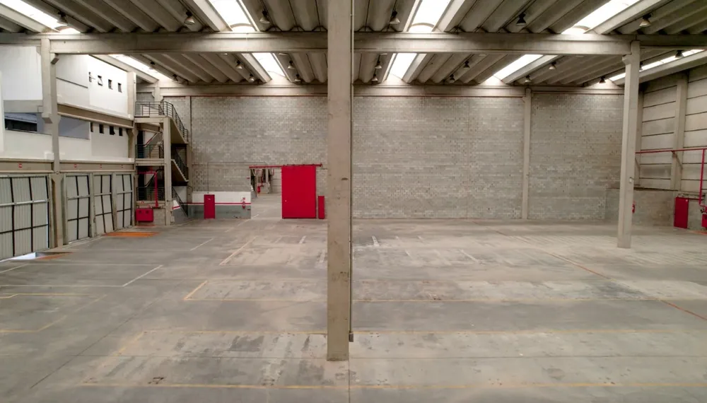 Depósito-Galpão, 1000 m² - Foto 1