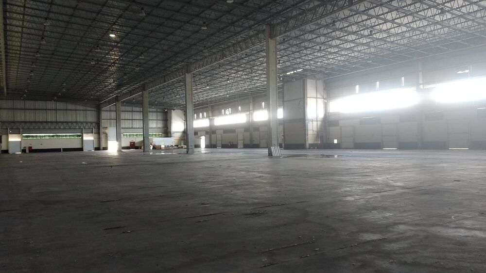 Depósito-Galpão-Armazém para alugar, 1000m² - Foto 1