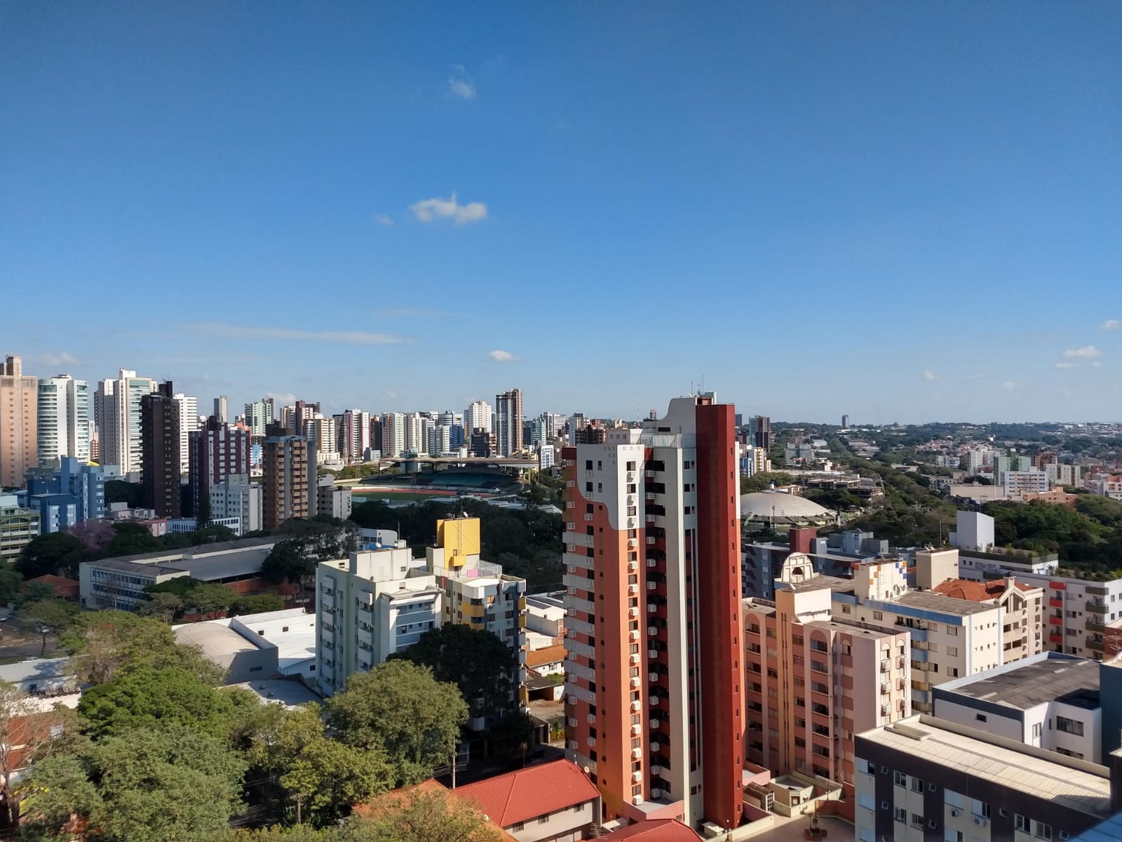 Apartamento à venda com 2 quartos, 56m² - Foto 1