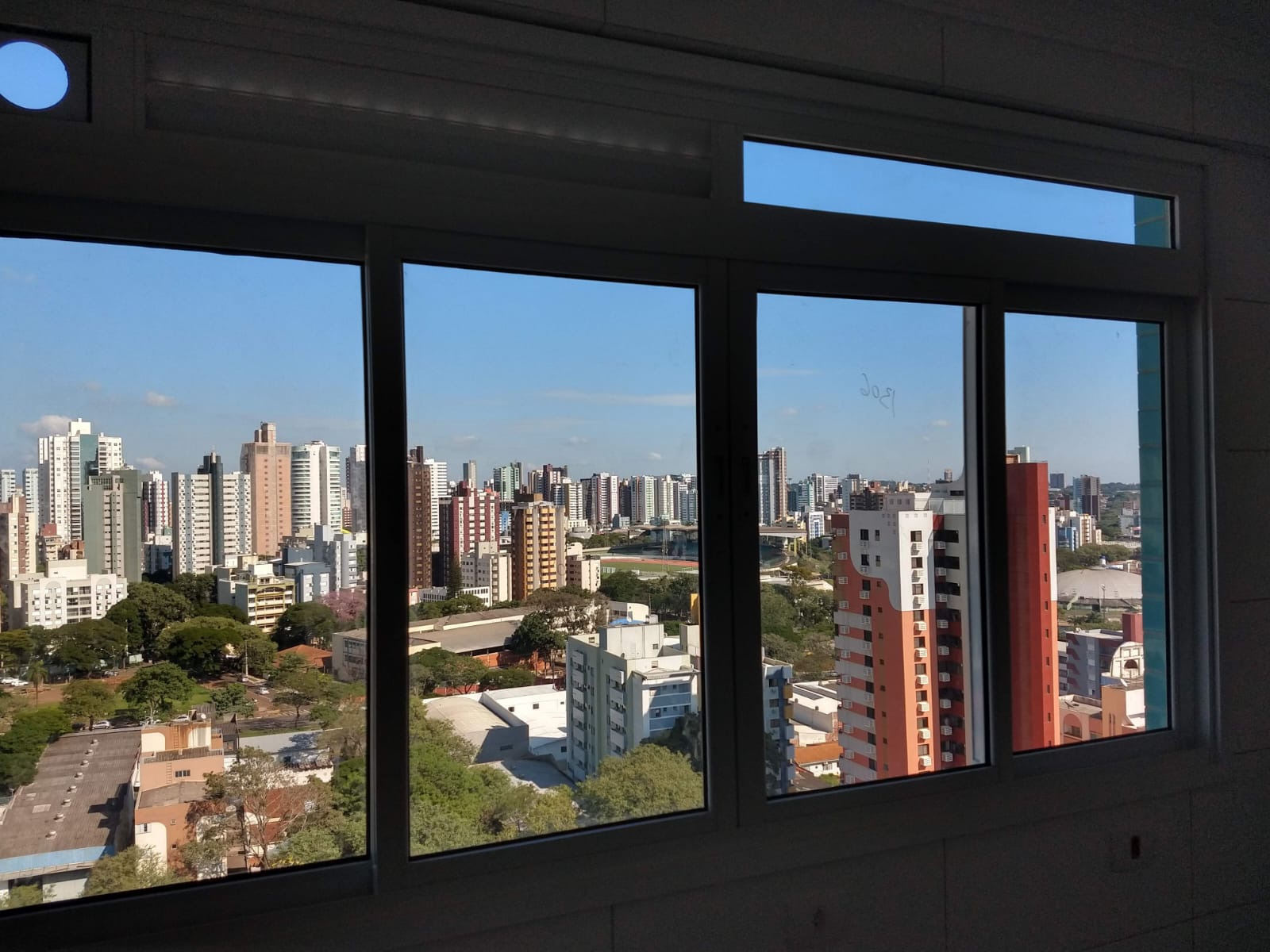 Apartamento à venda com 2 quartos, 56m² - Foto 18