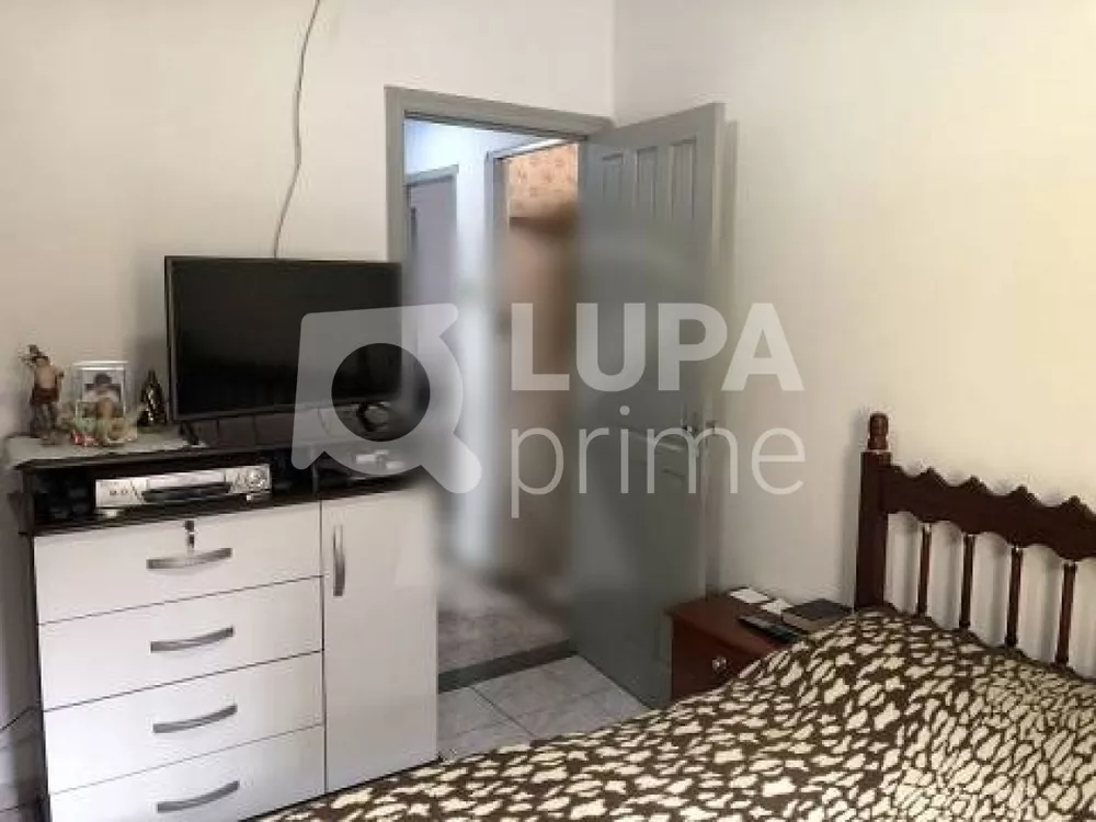 Casa à venda com 2 quartos, 220m² - Foto 8