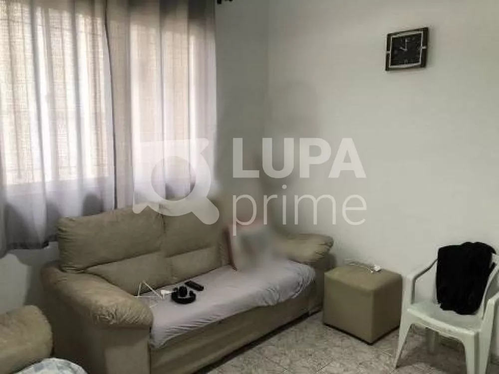 Casa à venda com 2 quartos, 220m² - Foto 1