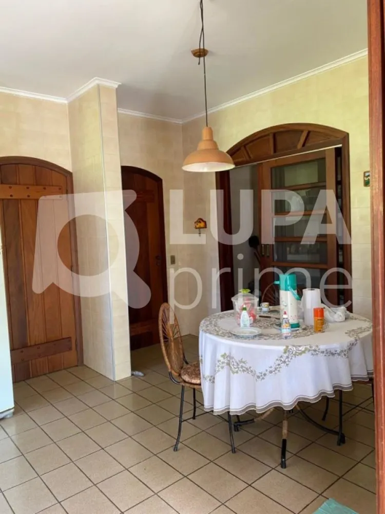 Casa, 4 quartos, 800 m² - Foto 1