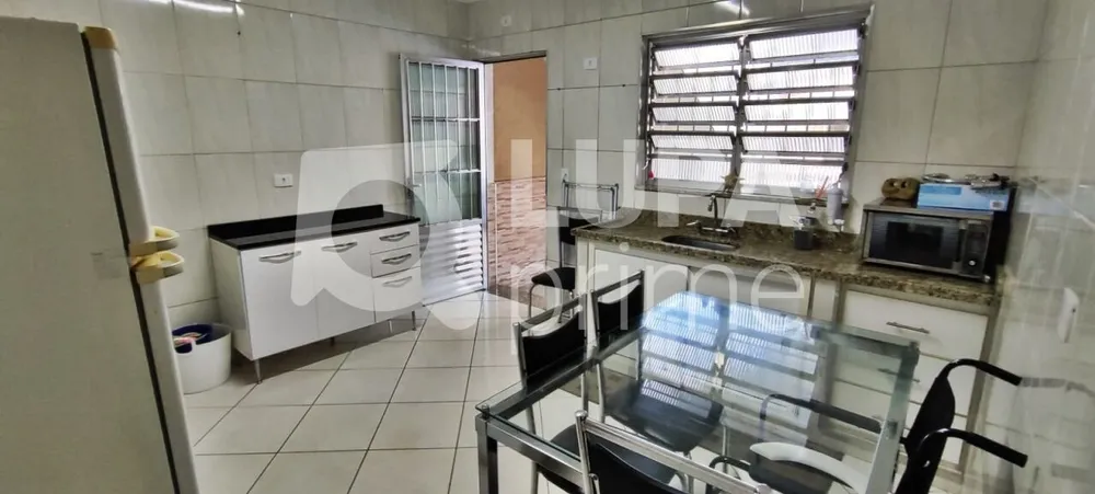 Casa, 3 quartos, 250 m² - Foto 3