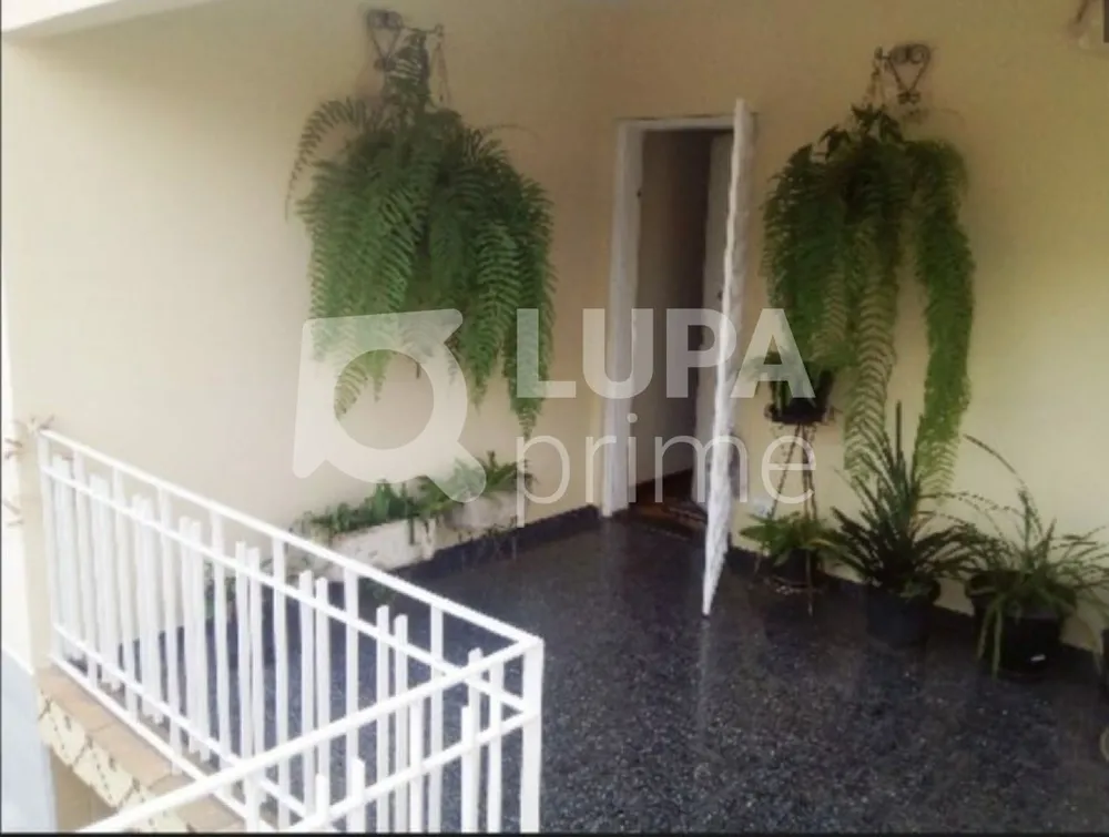 Casa, 4 quartos, 231 m² - Foto 1