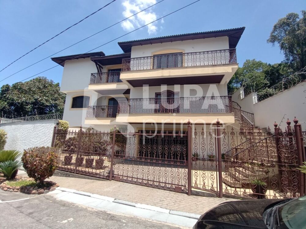 Casa à venda com 6 quartos, 375m² - Foto 1
