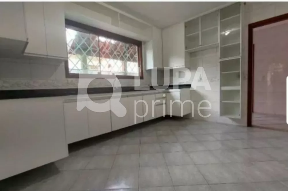 Casa à venda com 3 quartos, 200m² - Foto 3