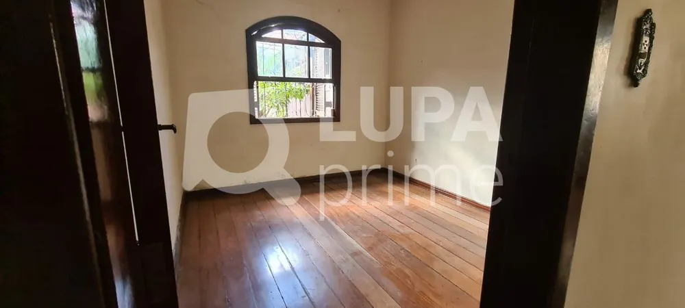 Casa, 3 quartos, 228 m² - Foto 2