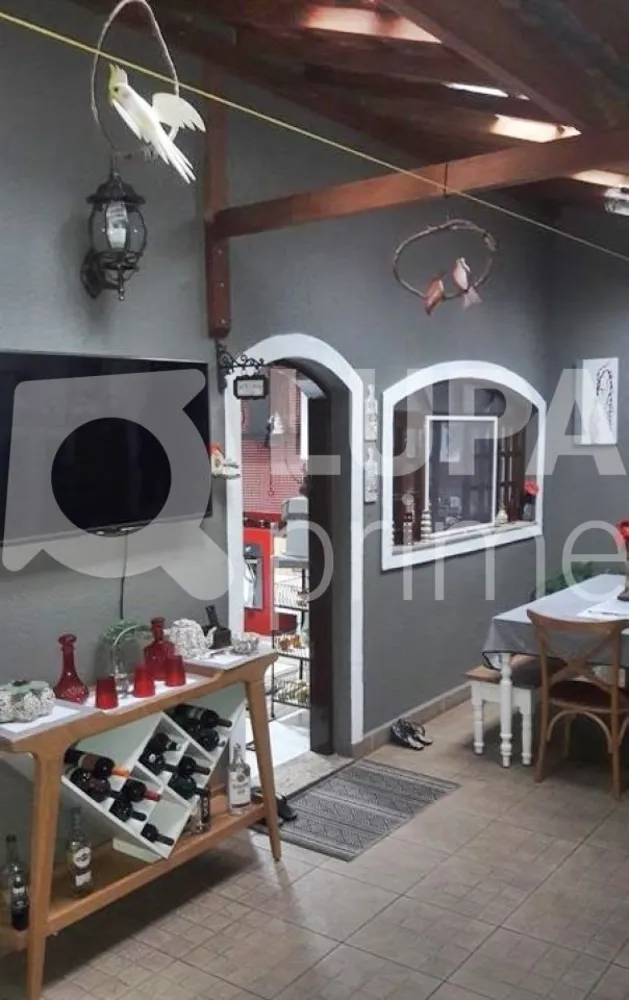 Casa, 3 quartos, 220 m² - Foto 1