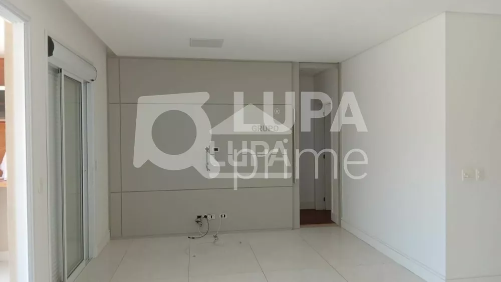 Apartamento para alugar com 3 quartos, 270m² - Foto 10