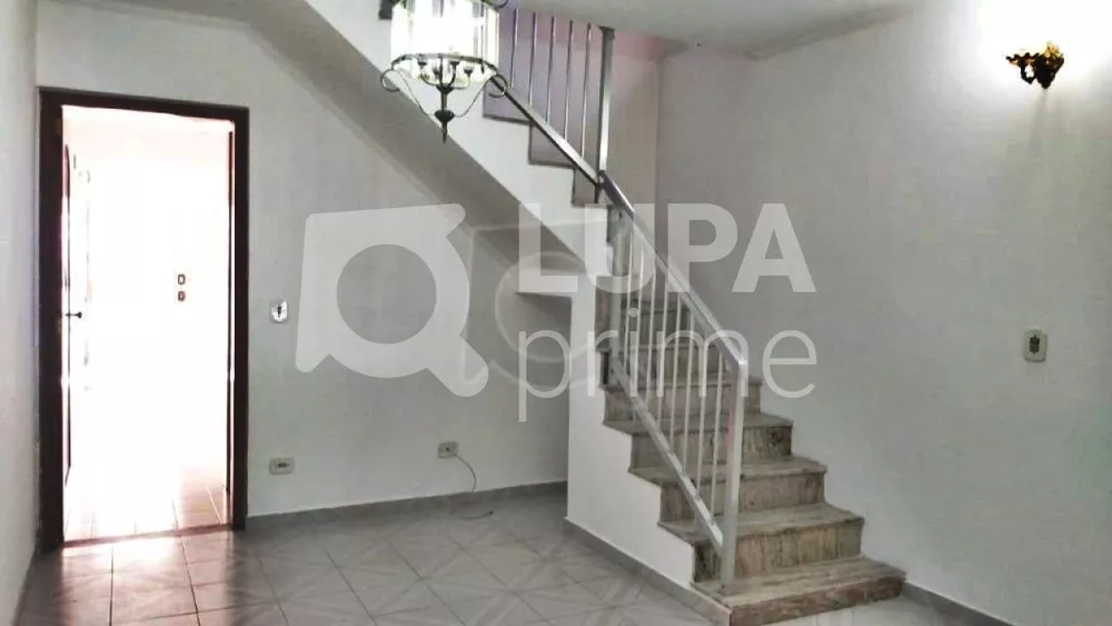 Casa à venda com 4 quartos, 152m² - Foto 1