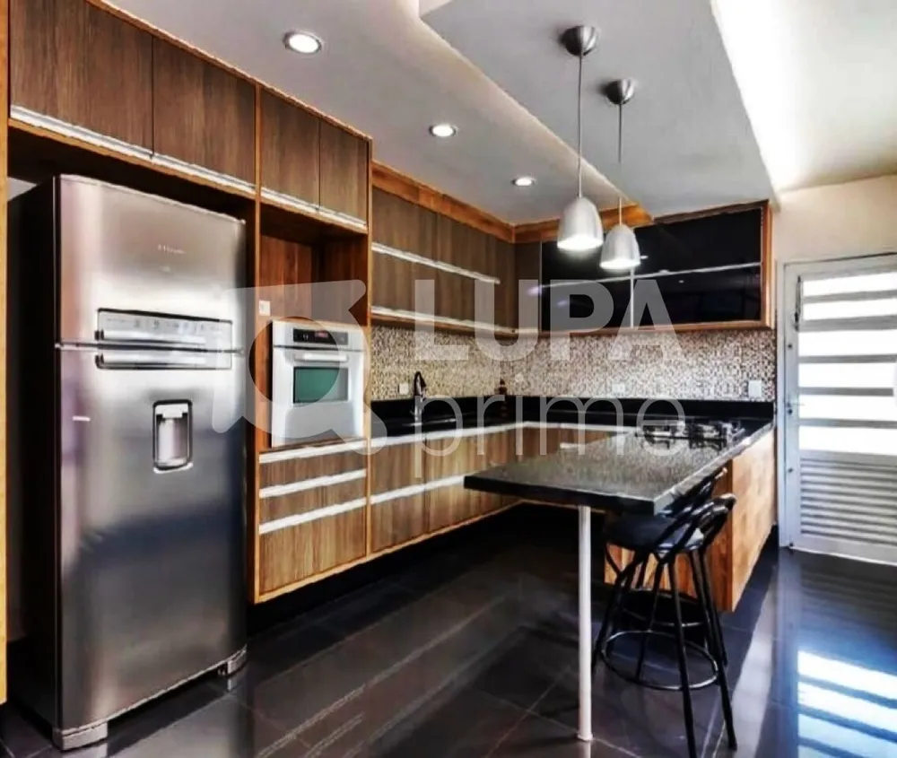 Casa, 3 quartos, 224 m² - Foto 5