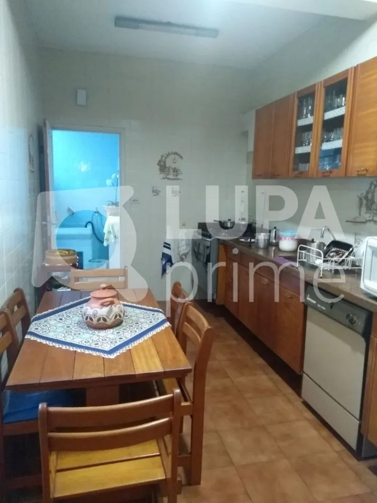 Casa, 2 quartos, 189 m² - Foto 1