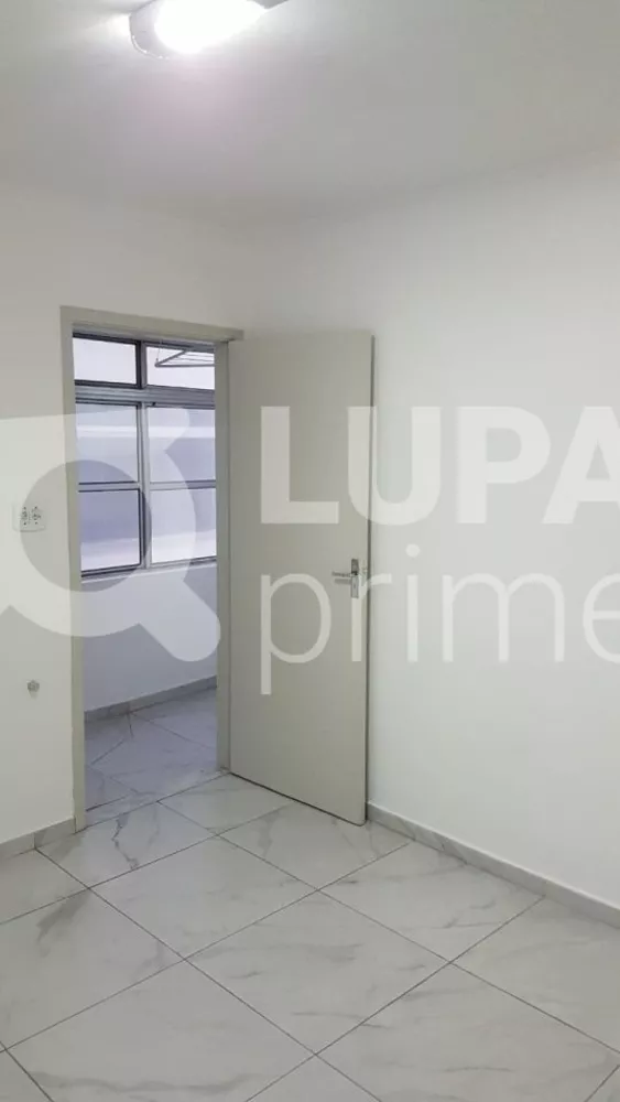 Apartamento à venda com 2 quartos, 70m² - Foto 3