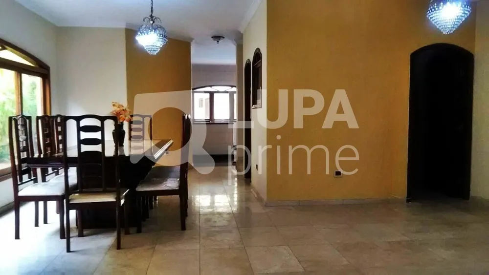 Casa, 3 quartos, 300 m² - Foto 1