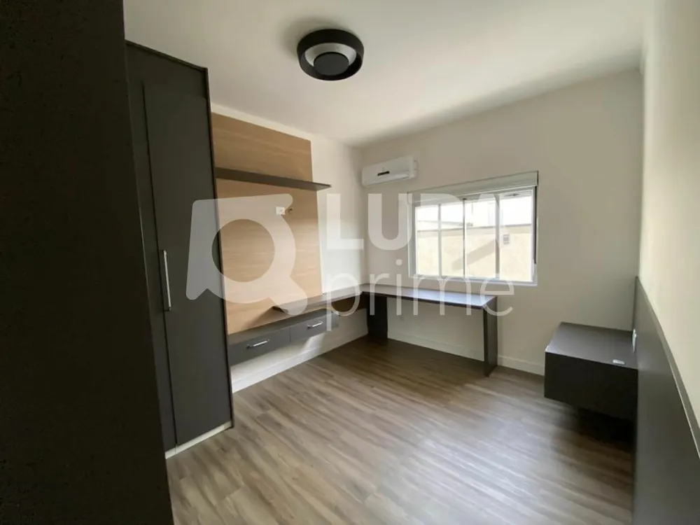 Casa, 4 quartos, 390 m² - Foto 4