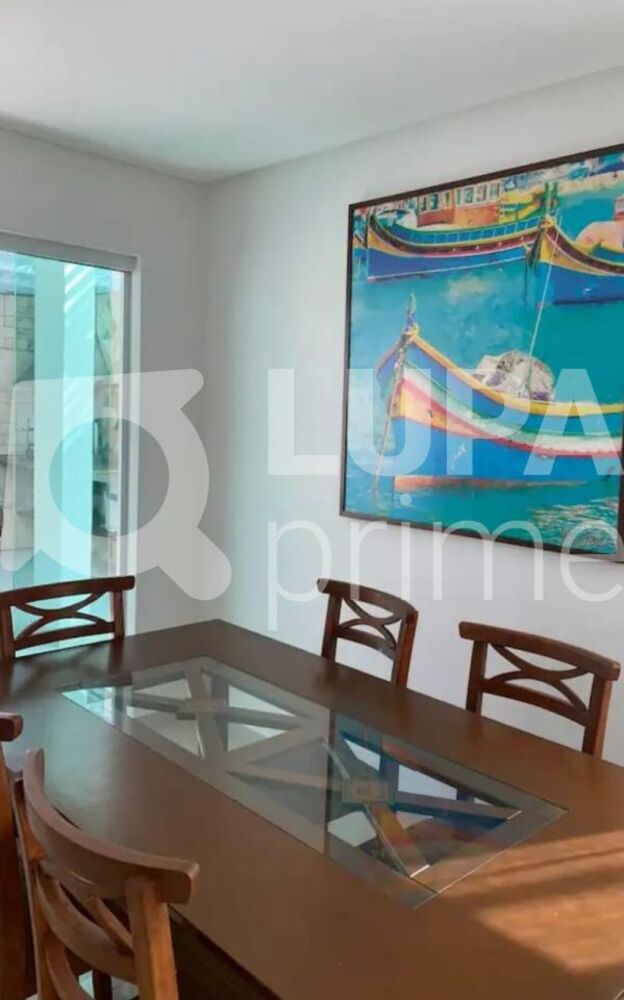 Casa, 5 quartos, 220 m² - Foto 1