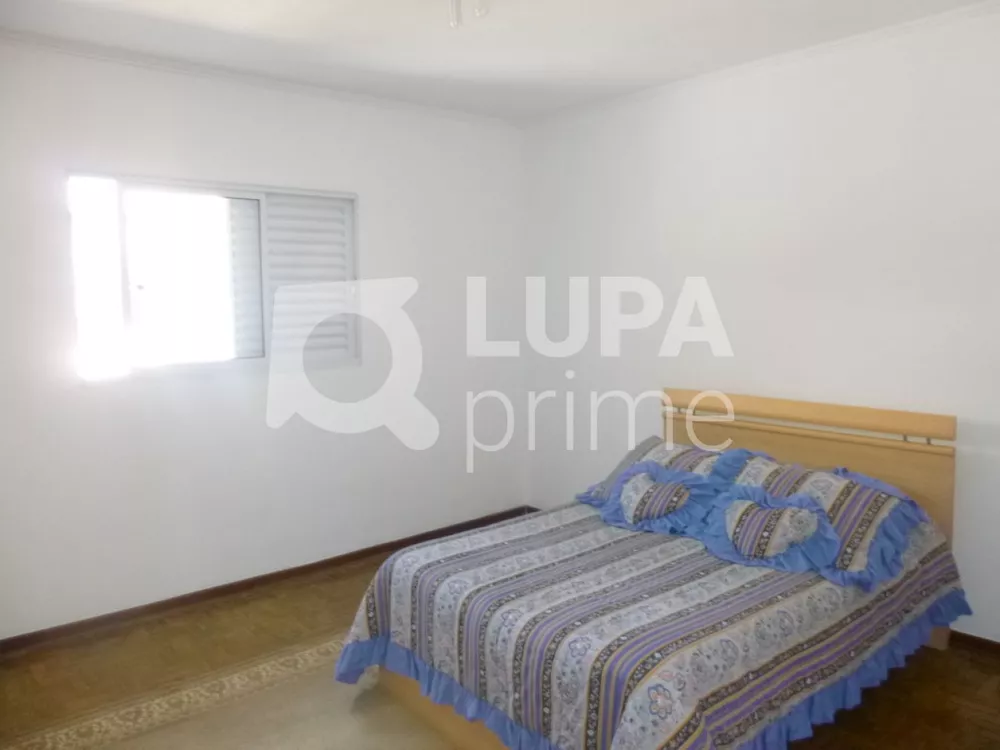 Casa à venda com 3 quartos, 322m² - Foto 3