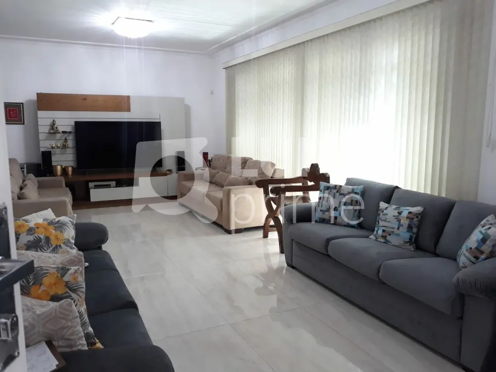 Casa, 3 quartos, 210 m² - Foto 9