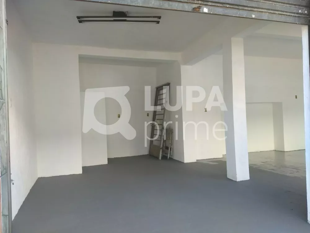 Casa à venda com 3 quartos, 180m² - Foto 3