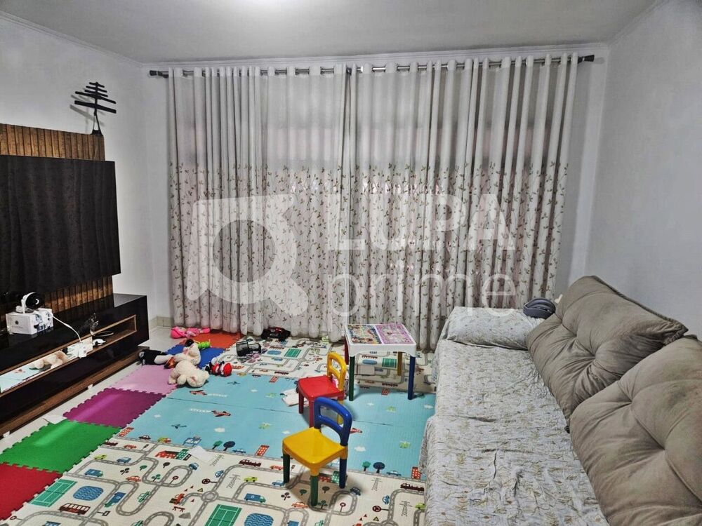 Casa, 3 quartos, 195 m² - Foto 1