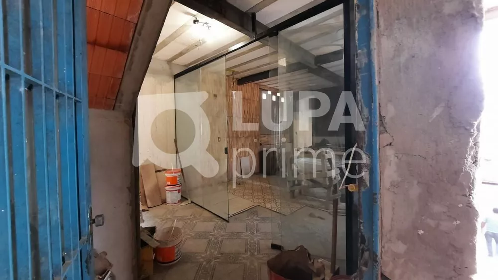 Casa Comercial para alugar com 3 quartos, 260m² - Foto 4