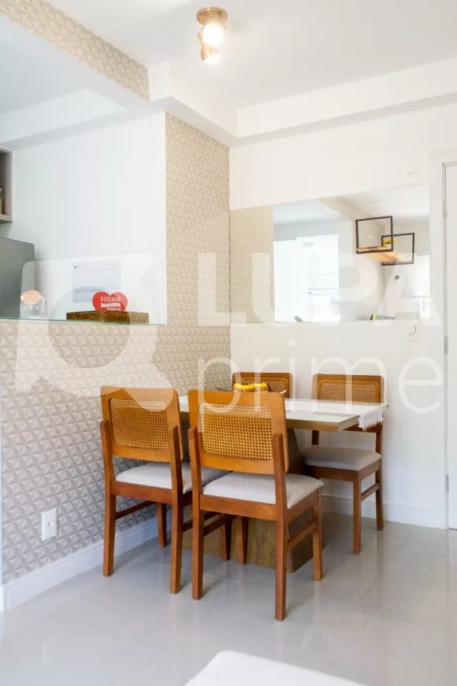 Apartamento à venda com 2 quartos, 45m² - Foto 11