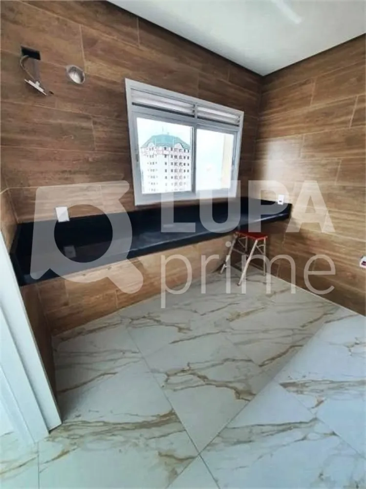 Apartamento, 3 quartos, 200 m² - Foto 2