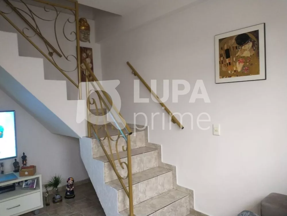 Casa à venda com 3 quartos, 90m² - Foto 4