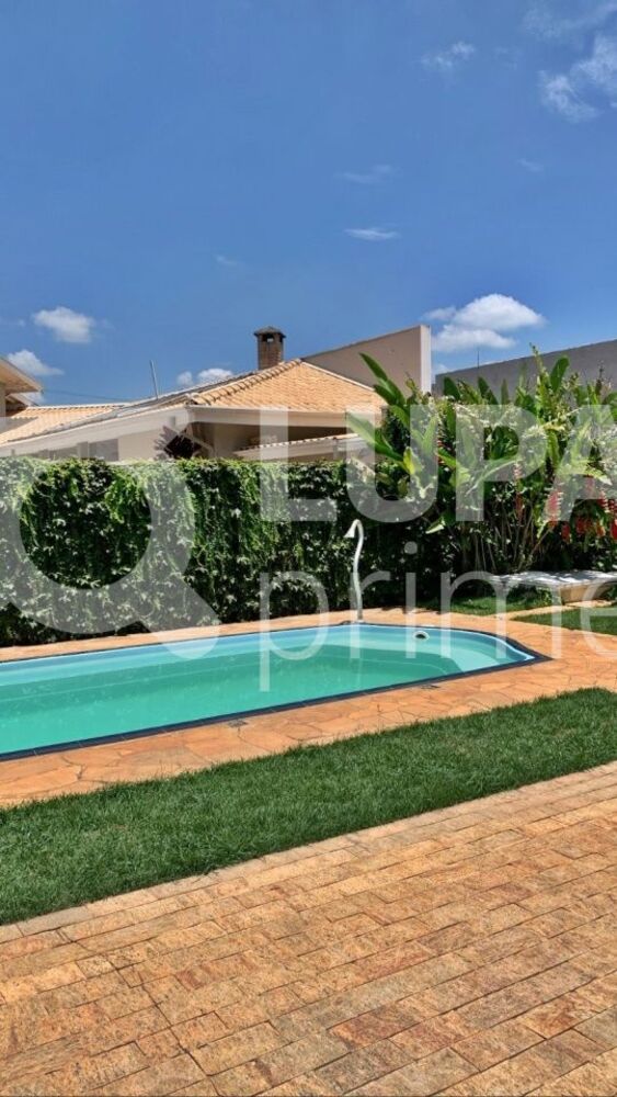 Casa à venda com 4 quartos, 348m² - Foto 11