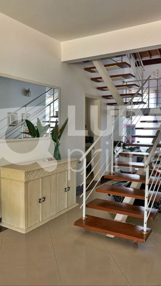 Casa à venda com 4 quartos, 348m² - Foto 4