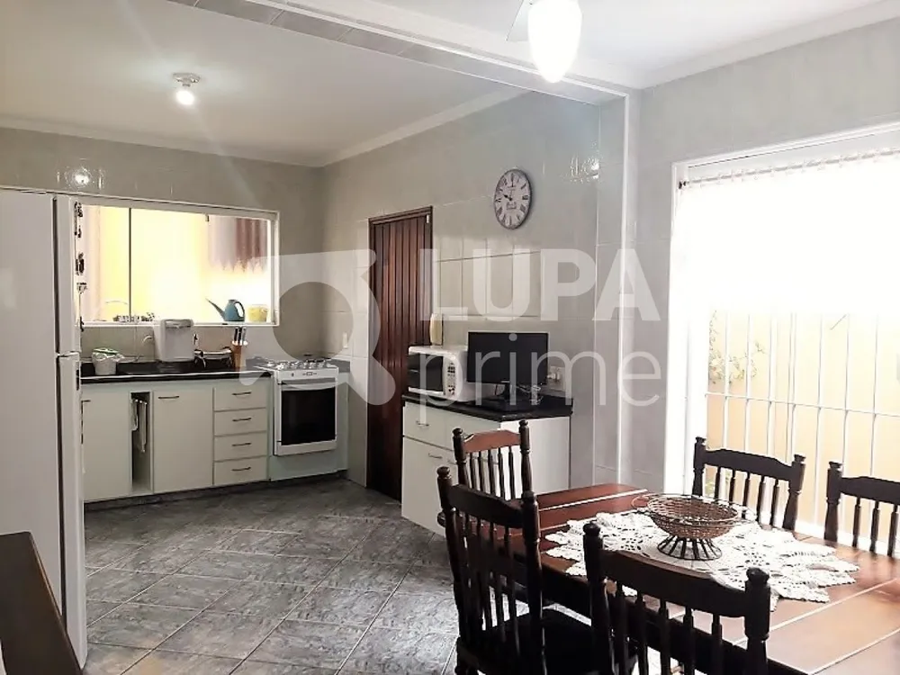 Casa, 3 quartos, 226 m² - Foto 7