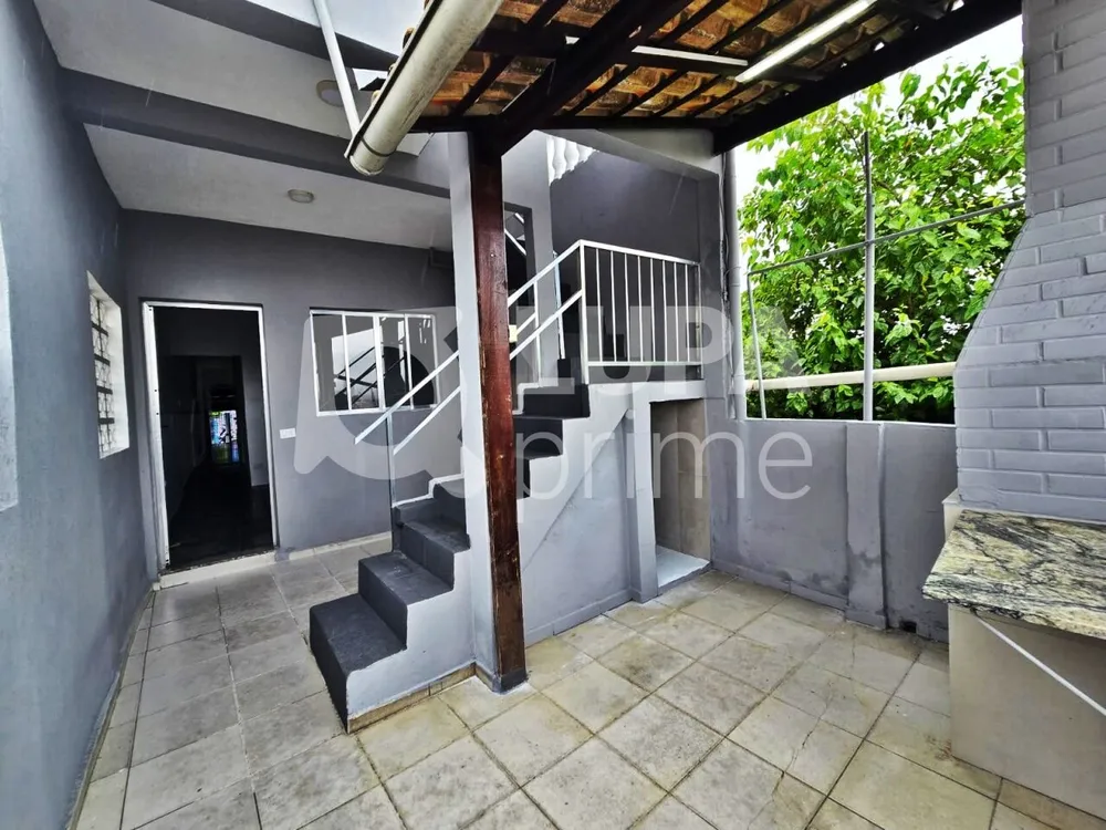 Casa, 7 quartos, 253 m² - Foto 4