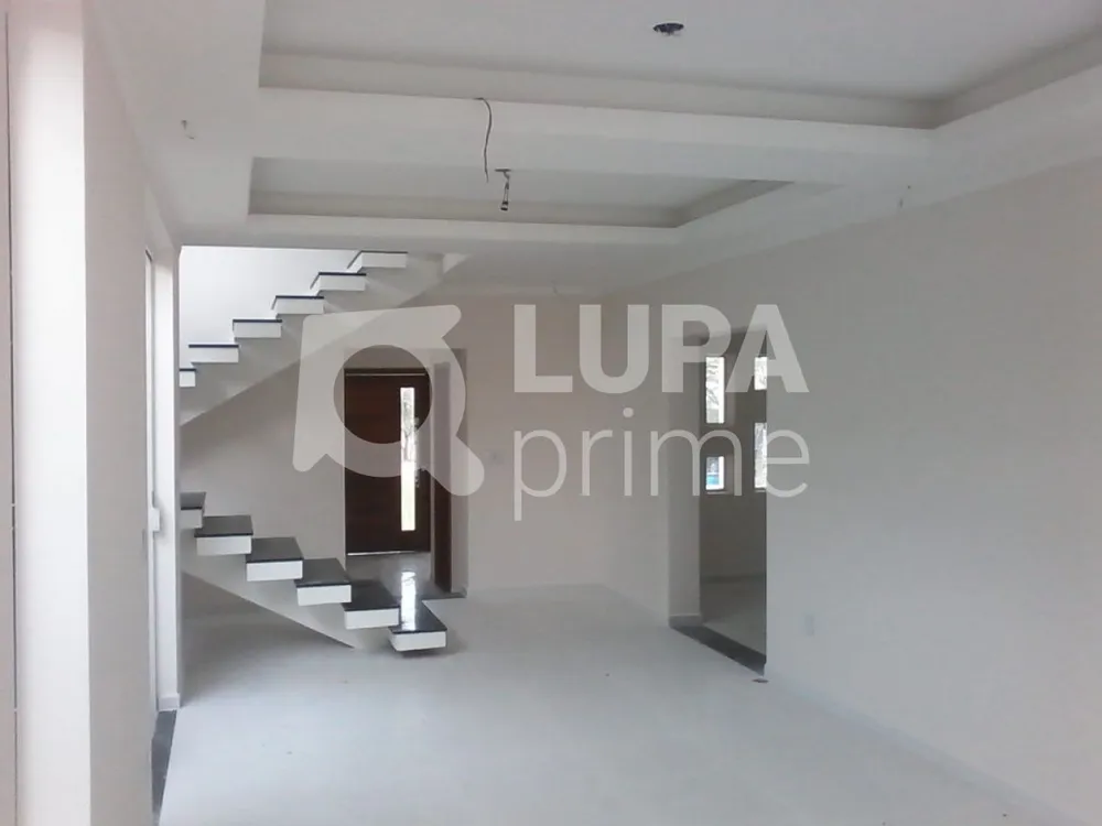 Casa, 4 quartos, 260 m² - Foto 1